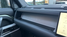 Land Rover Defender 3.0 D250 X-Dynamic HSE 110 5dr Auto Diesel Estate